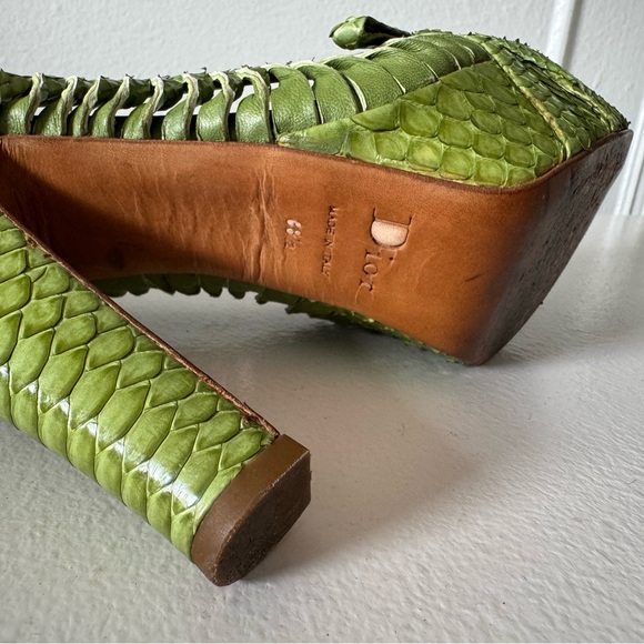 Christian Dior Python Green Pumps - Picture 8 of 9